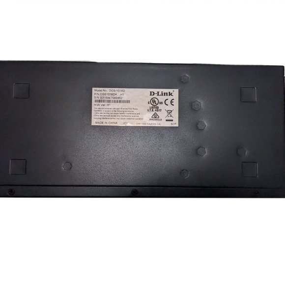 D-Link GigaExpress DGS-1016D Rackmountable 16 Port Switch 10/100/1000 Mbps - Picture 4 of 11
